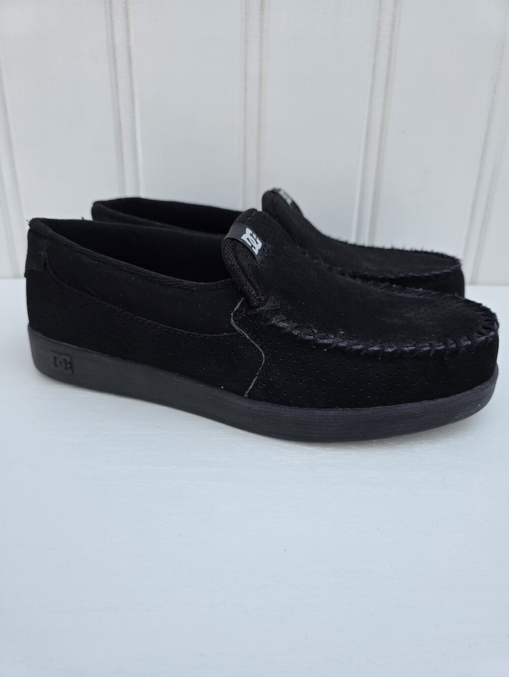 DC Villain 2 Slip On Black Leather Loafer Skater Shoe Size 9